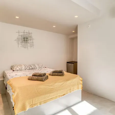 Tiga - Spacious Getaway * Isterni (Paros)